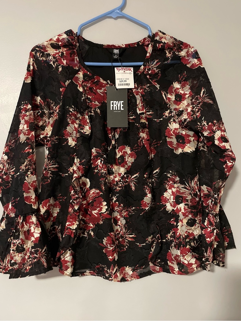 🌹FRYE Women's Black Floral Long-Sleeve Top with Red Accents